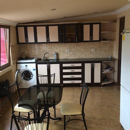 Guesthouse Gorgasali 57 Батумі Номер фото