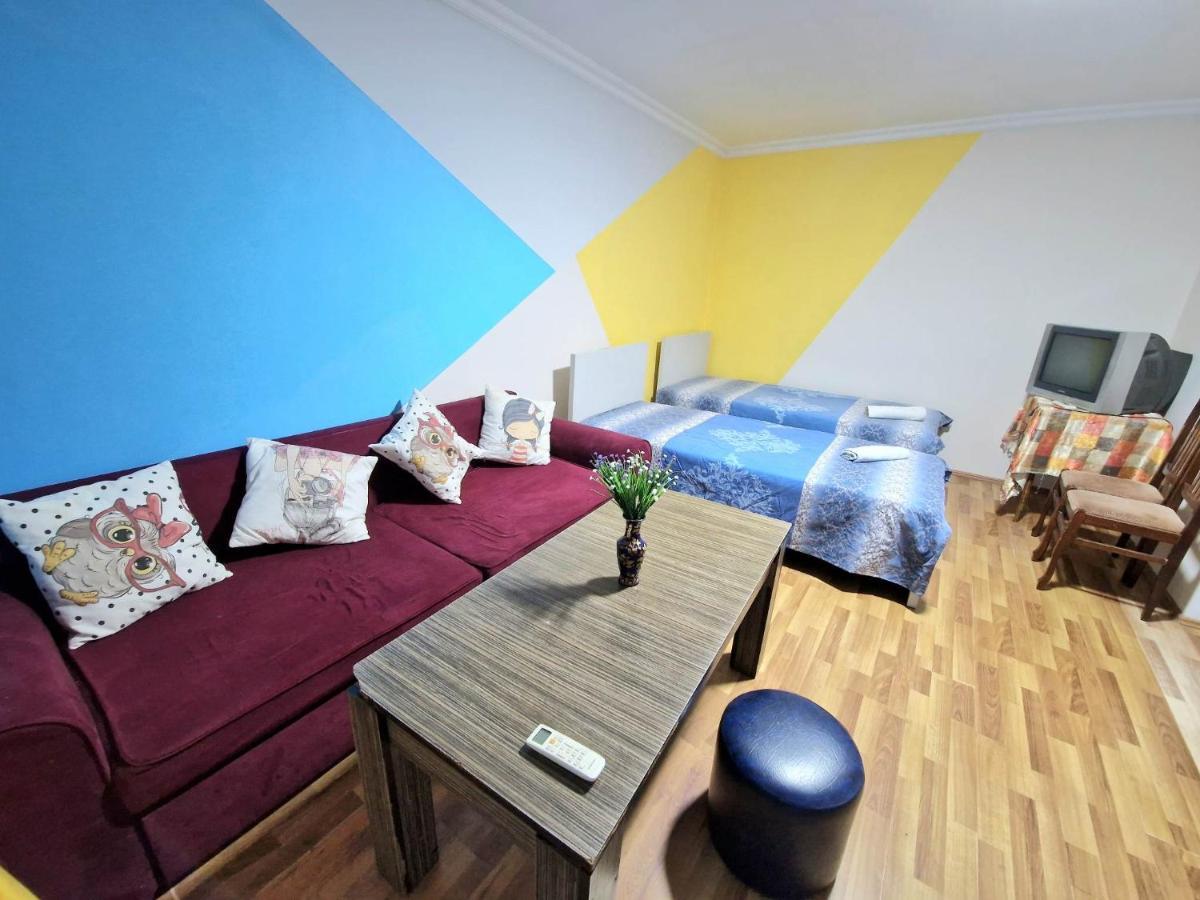 Guesthouse Gorgasali 57 Батумі Екстер'єр фото