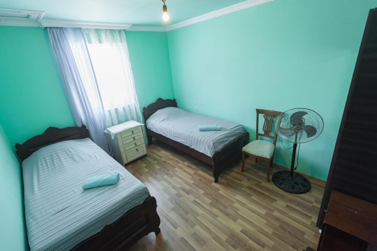 Guesthouse Gorgasali 57 Батумі Екстер'єр фото